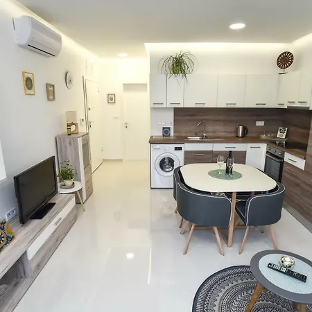 Mar Apartament Nin