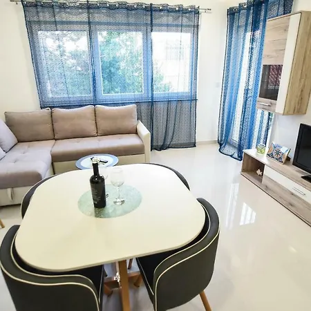 アパート Mar ニン